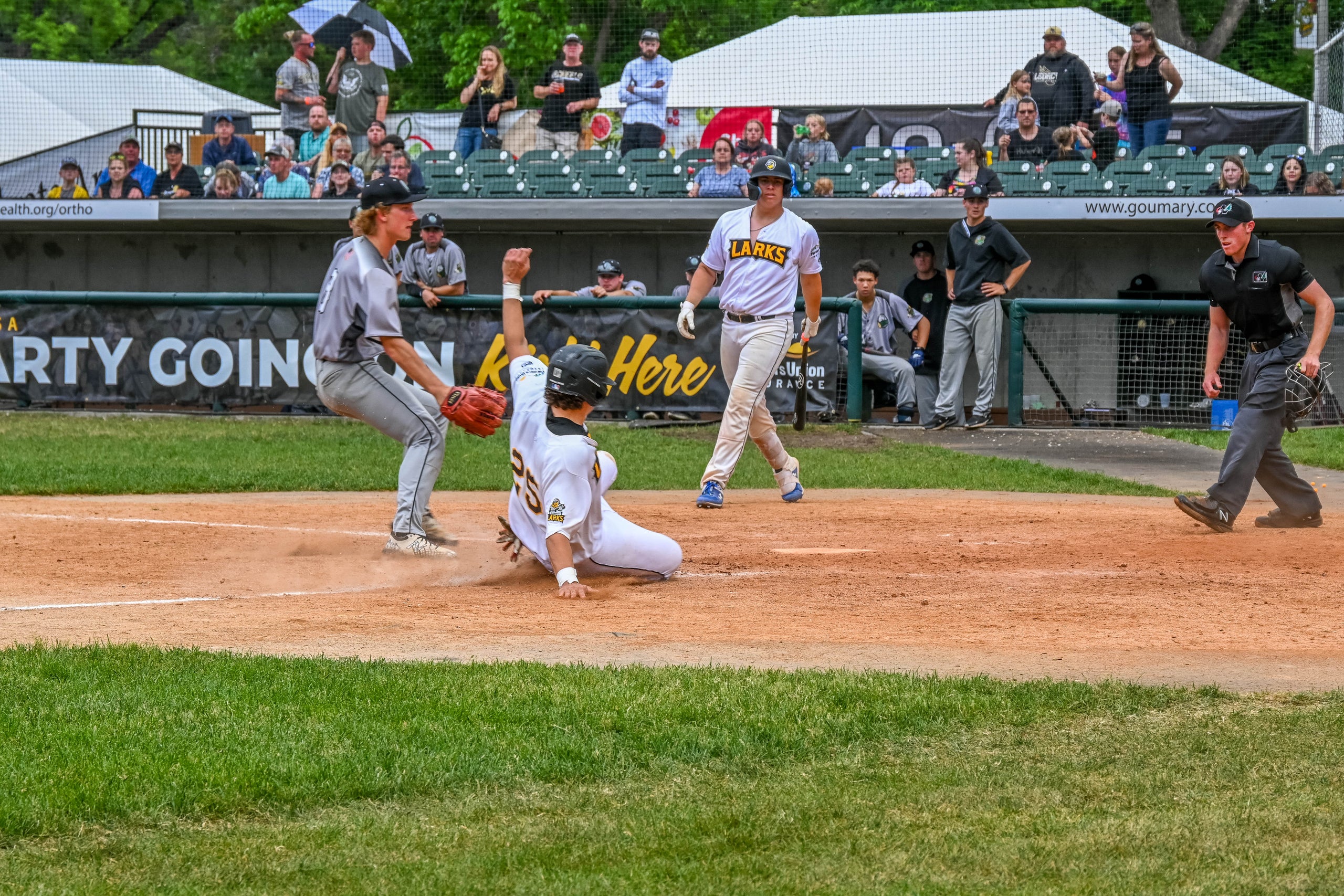 Behind The Scenes With The Mississippi Braves, 57% OFF